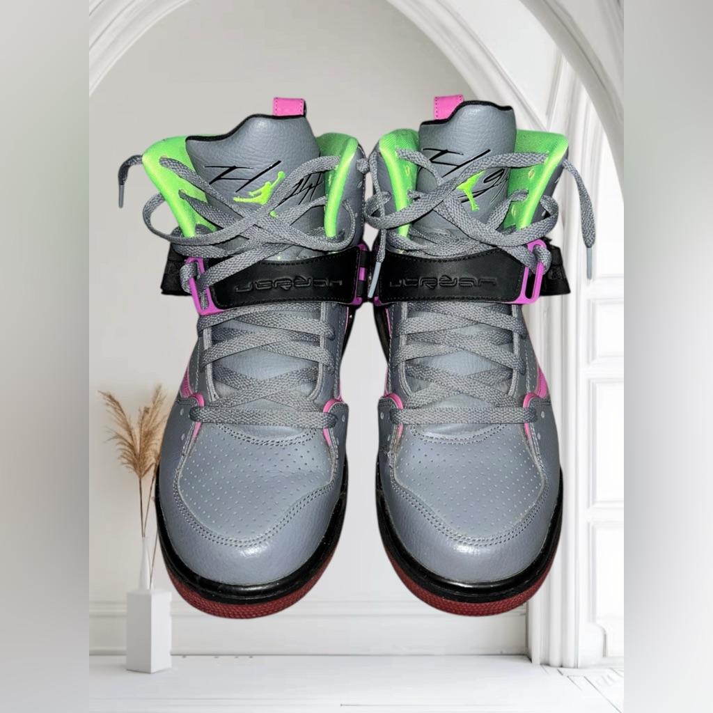 Men’s Jordan, Flight 45, Cool Gray, Size 9.5 But Fits Like 10. Great Condition